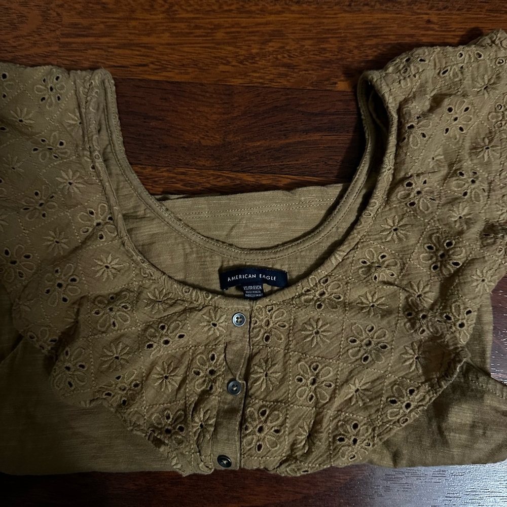 American Eagle Top